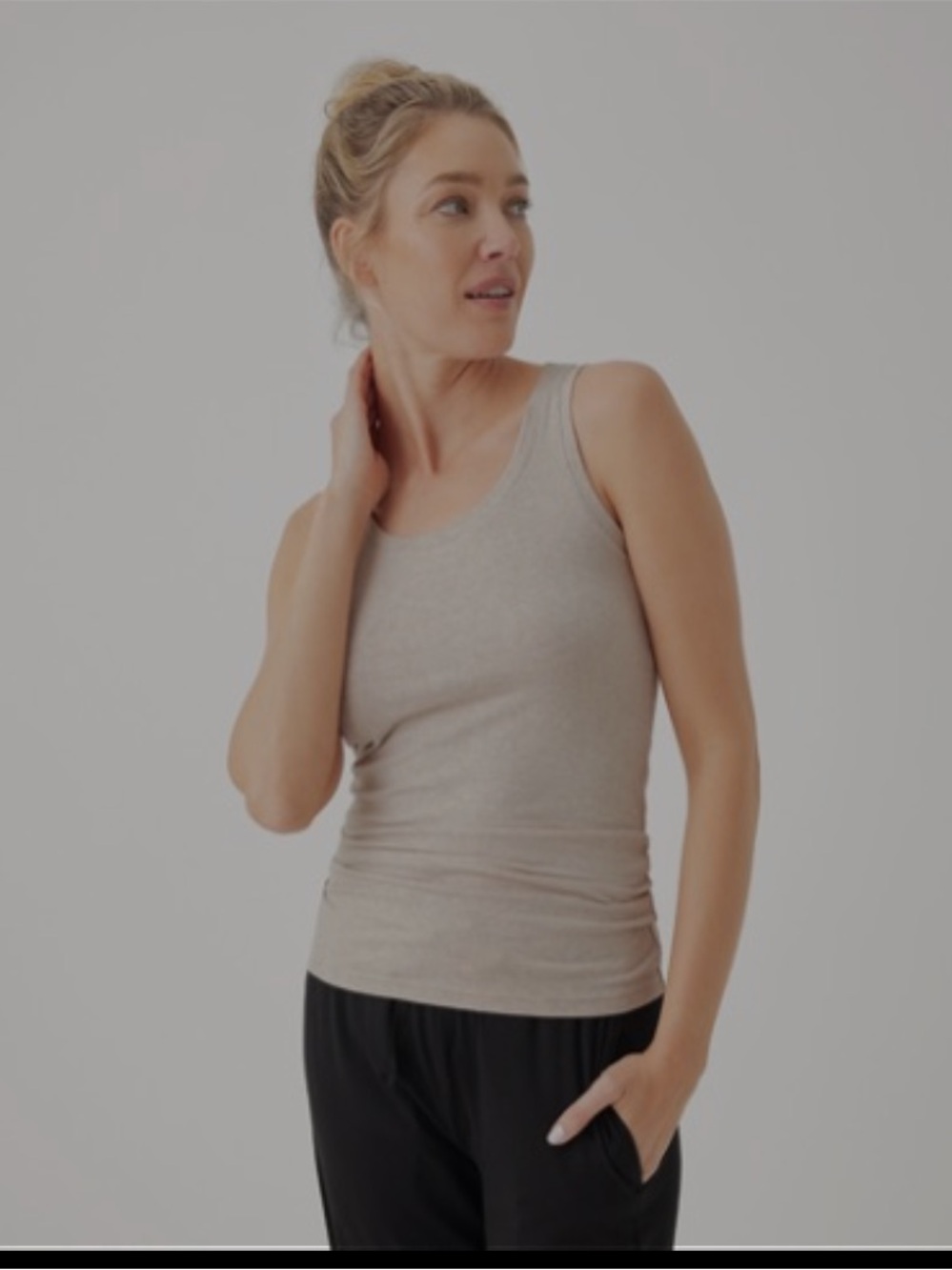 Pact Women's Oat Heather Cool Stretch Fitted Tank - Picture 3 of 4